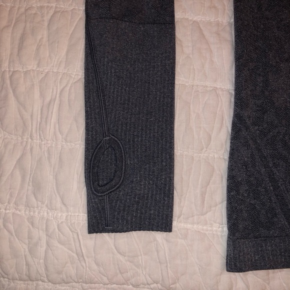 Lululemon Long Sleeve - Picture 6 of 6